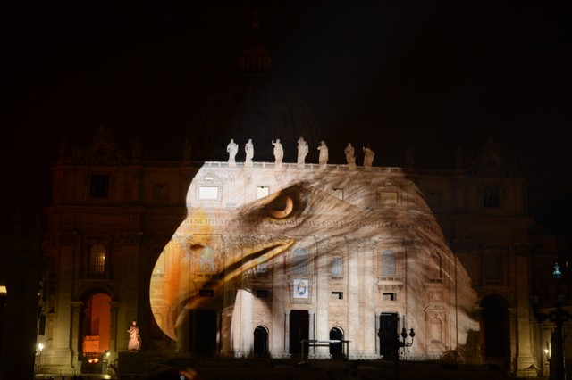 Bensar's PhotoArk images projected onto the Vatican (Both original and on-site photos taken by Joel Sartore)